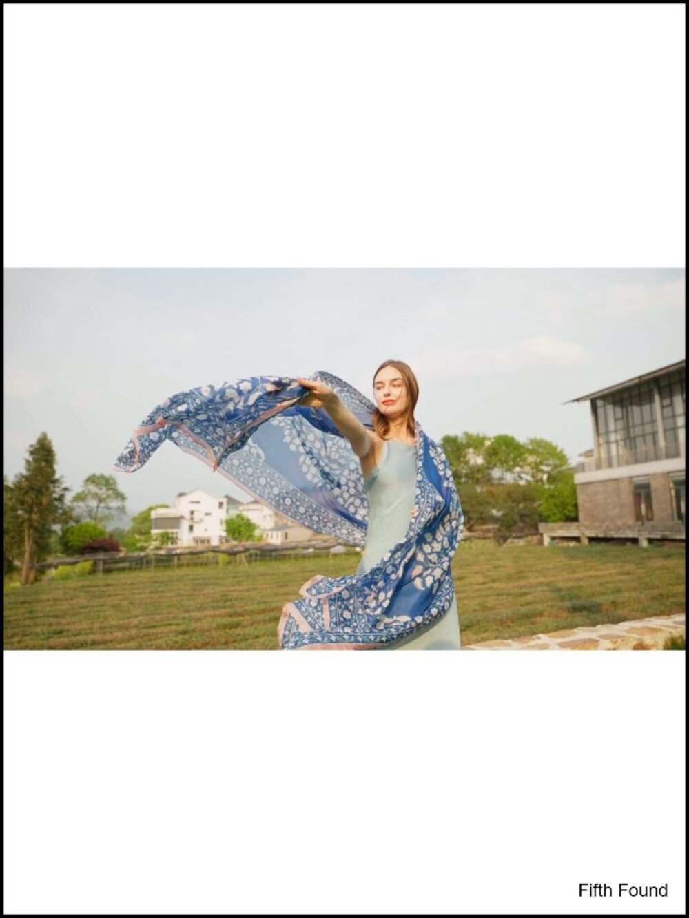 100% Mulberry Silk Pashmina Shawl, 90x43 in Oversized Wrap, Lightweight - Picture 6 of 6